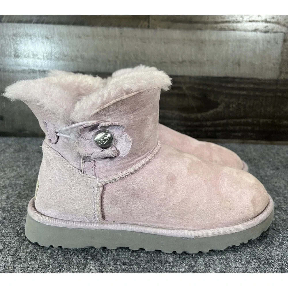 UGG Classic Mini Bailey Button Boots Poppy Pink Suede EU 38 US 7